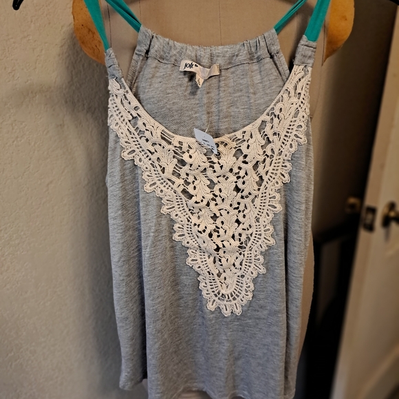NEW Sz M Jolt Gray & Teal Summer Top W Lace Accent Front - Picture 1 of 5